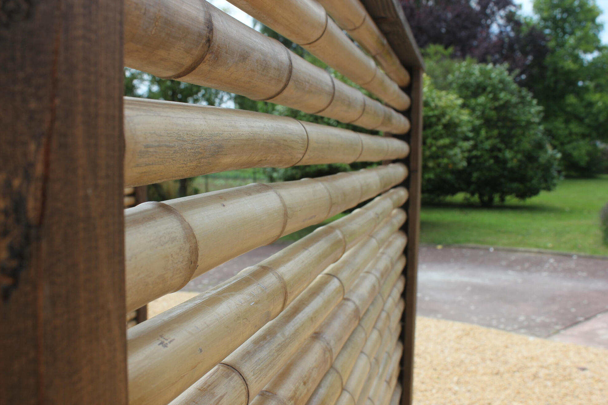 Palissade en douglas et bambou, finition Rubio noir - Mouazé